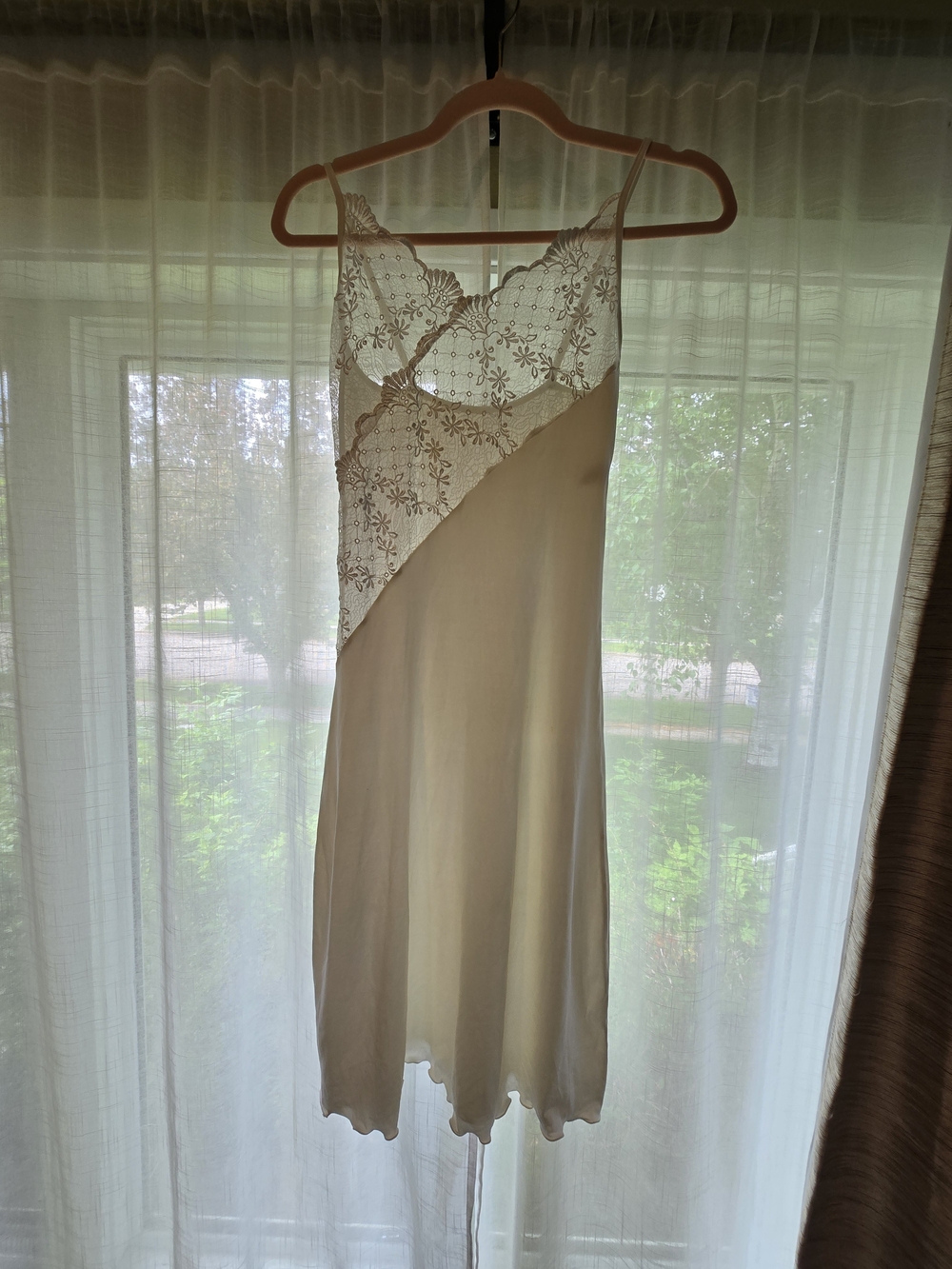 Vintage Lasso White Lace Illusion Overlay Chemise Nightgown Size Medium Egypt
